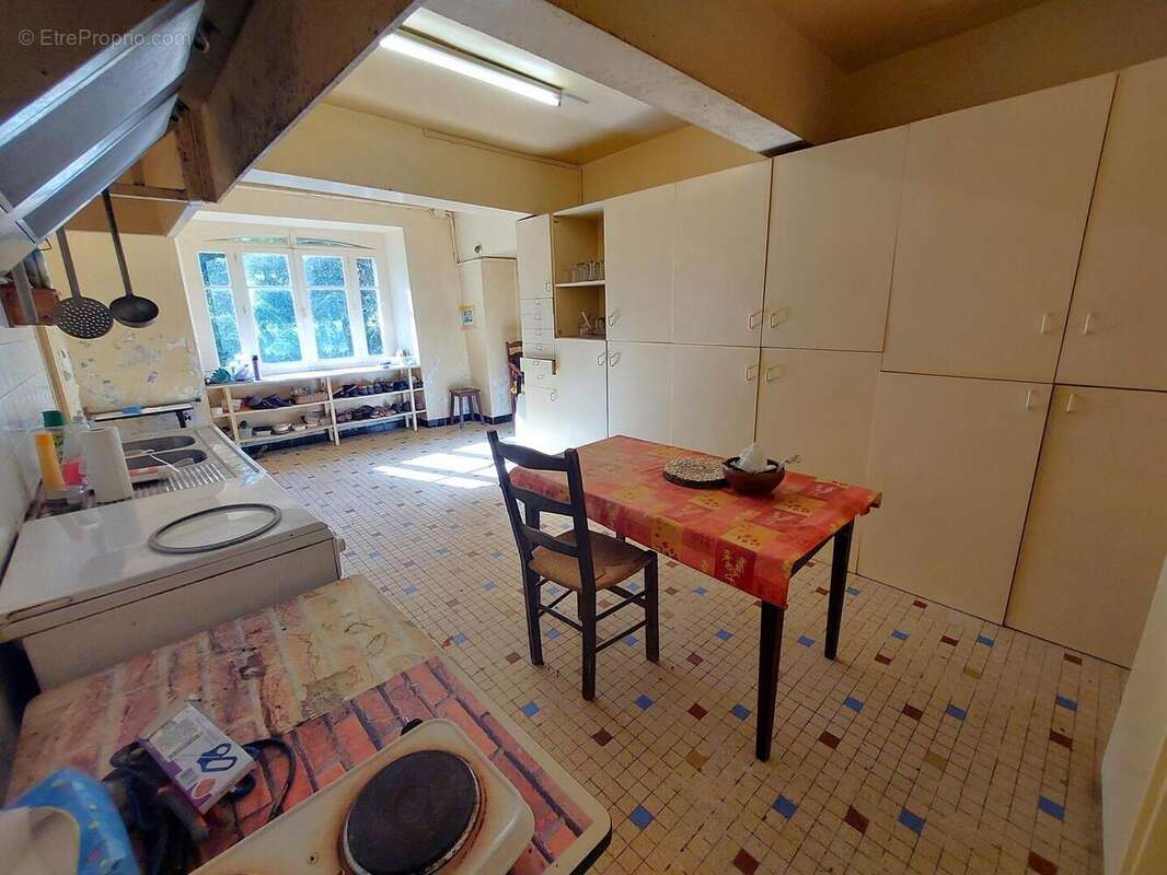 cuisine3 - Maison à AURIGNAC