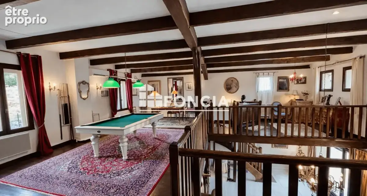 Villa de caractère avec parc et piscine - photo 12