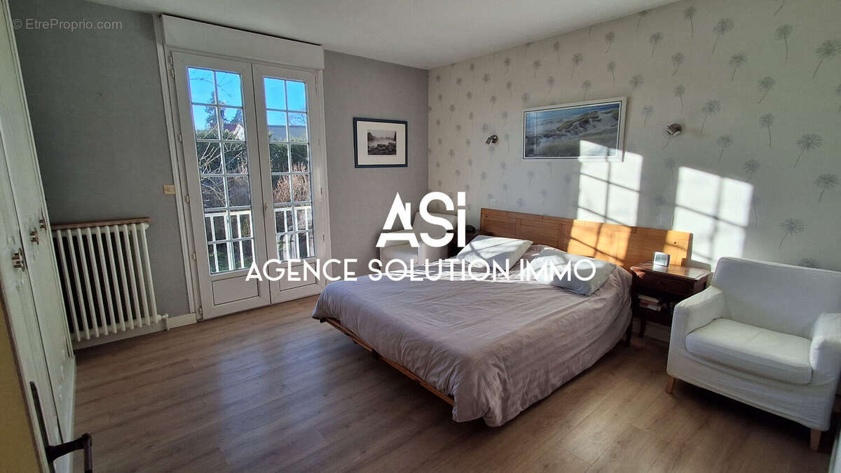 Maison à VILLAINES-LA-JUHEL