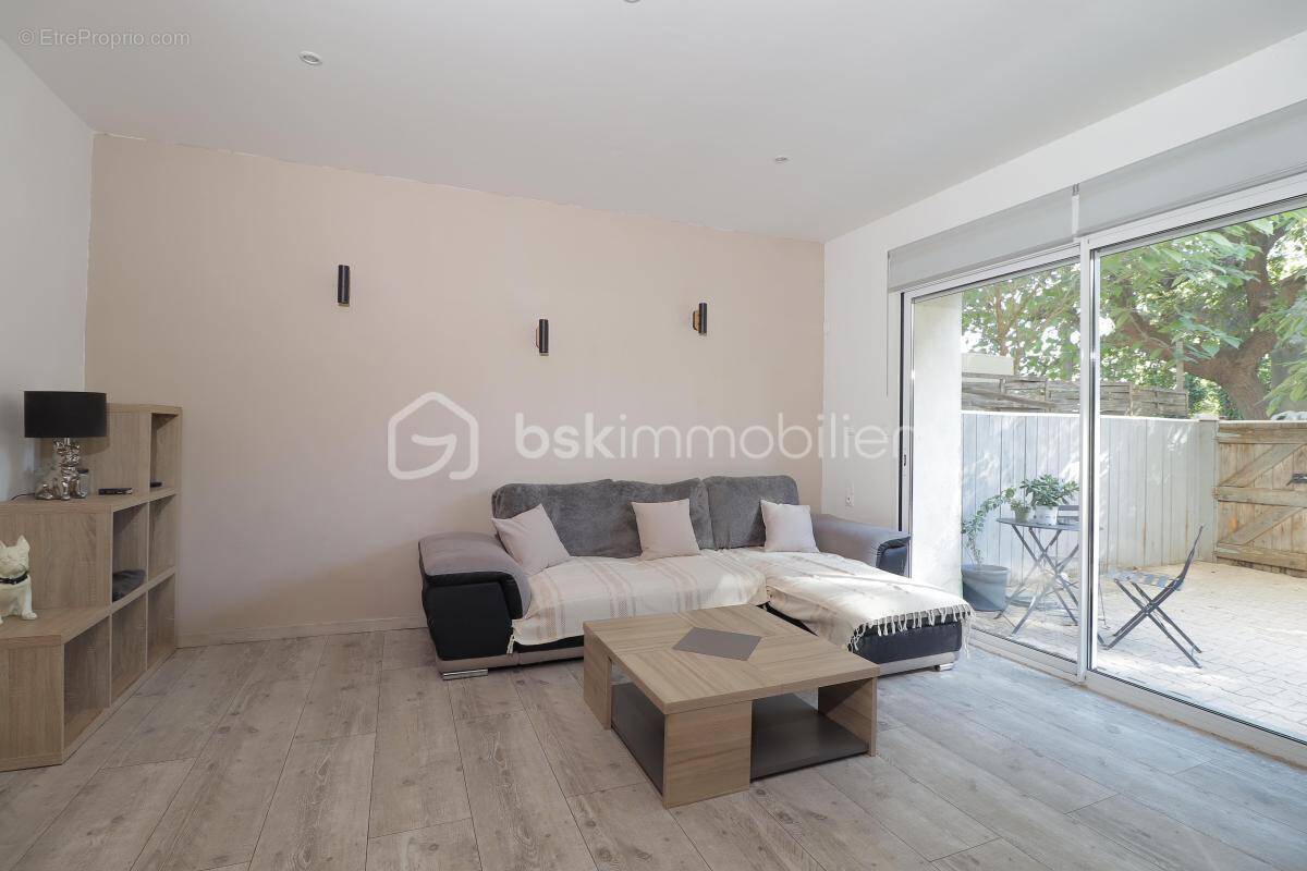 Maison à SAINT-LAURENT-D'AIGOUZE