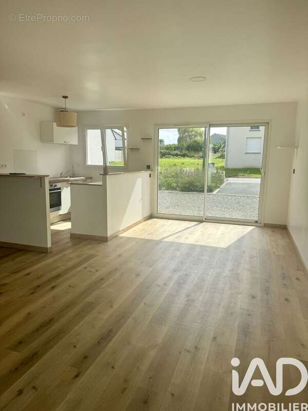 Photo 3 - Maison à ELLIANT