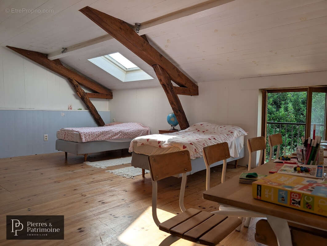 Maison à MONCRABEAU