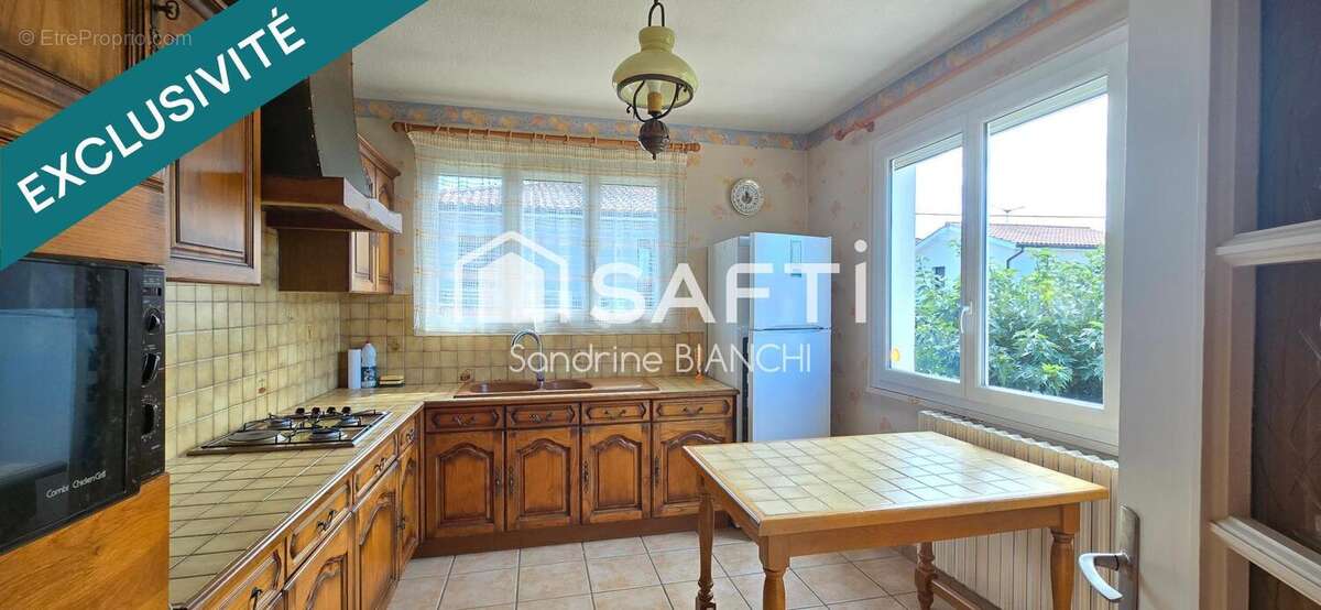 Photo 8 - Maison à SAINT-BONNET-DE-MURE