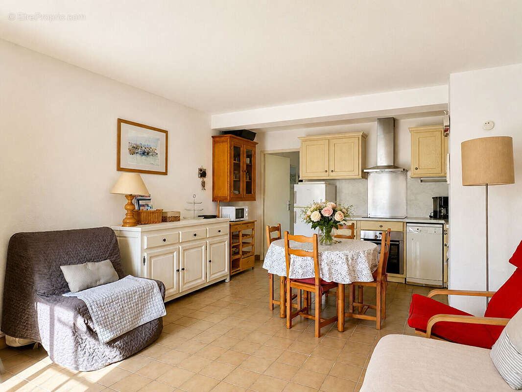Appartement à SAINT-MARTIN-DE-RE