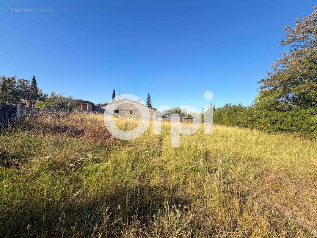 Terrain constructible de 813 m² accès à pied du centre de Ruoms - photo 6