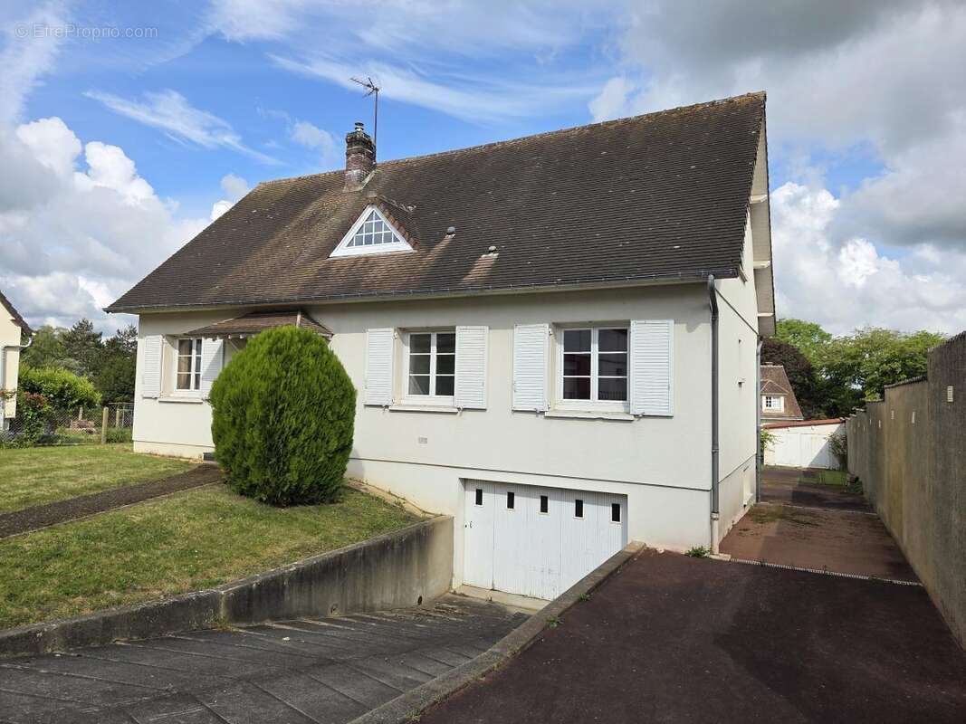 Maison à LA LOUPE