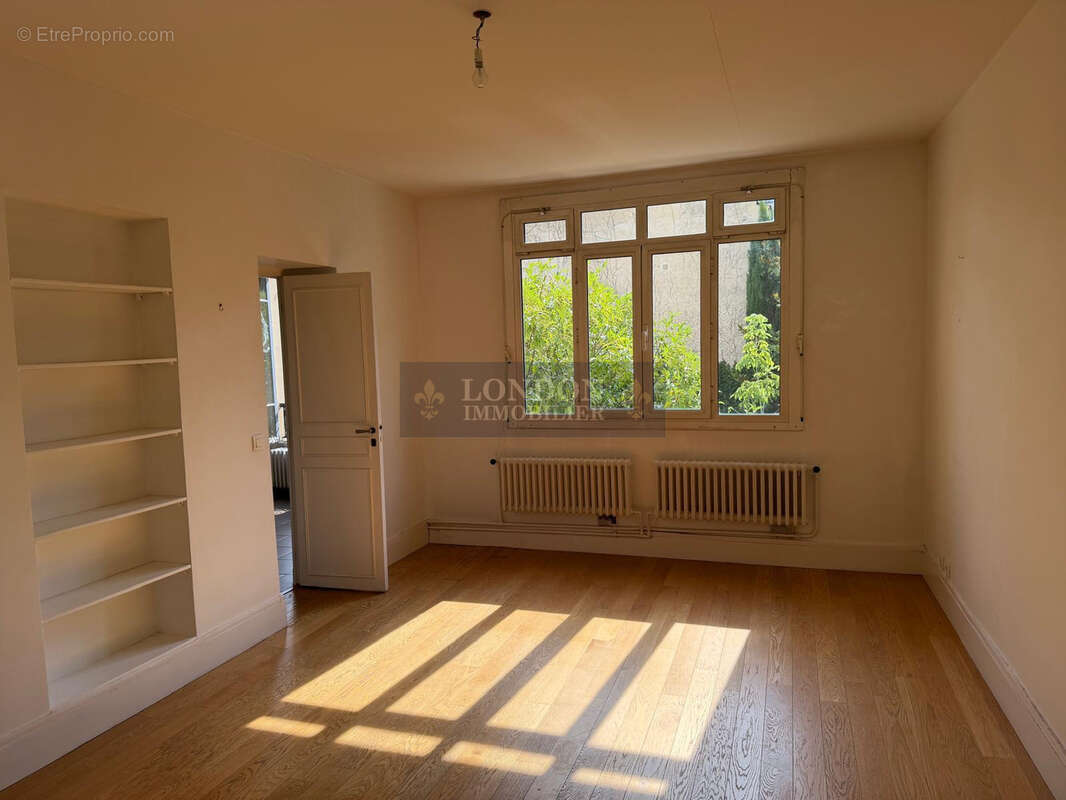Au coeur du quartier Notre Dame appartement 3 pièces - photo 5