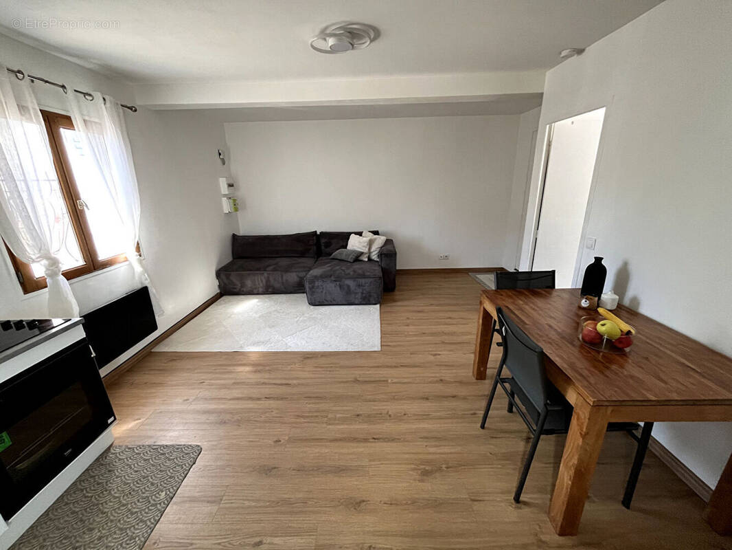 Appartement à LES MUREAUX