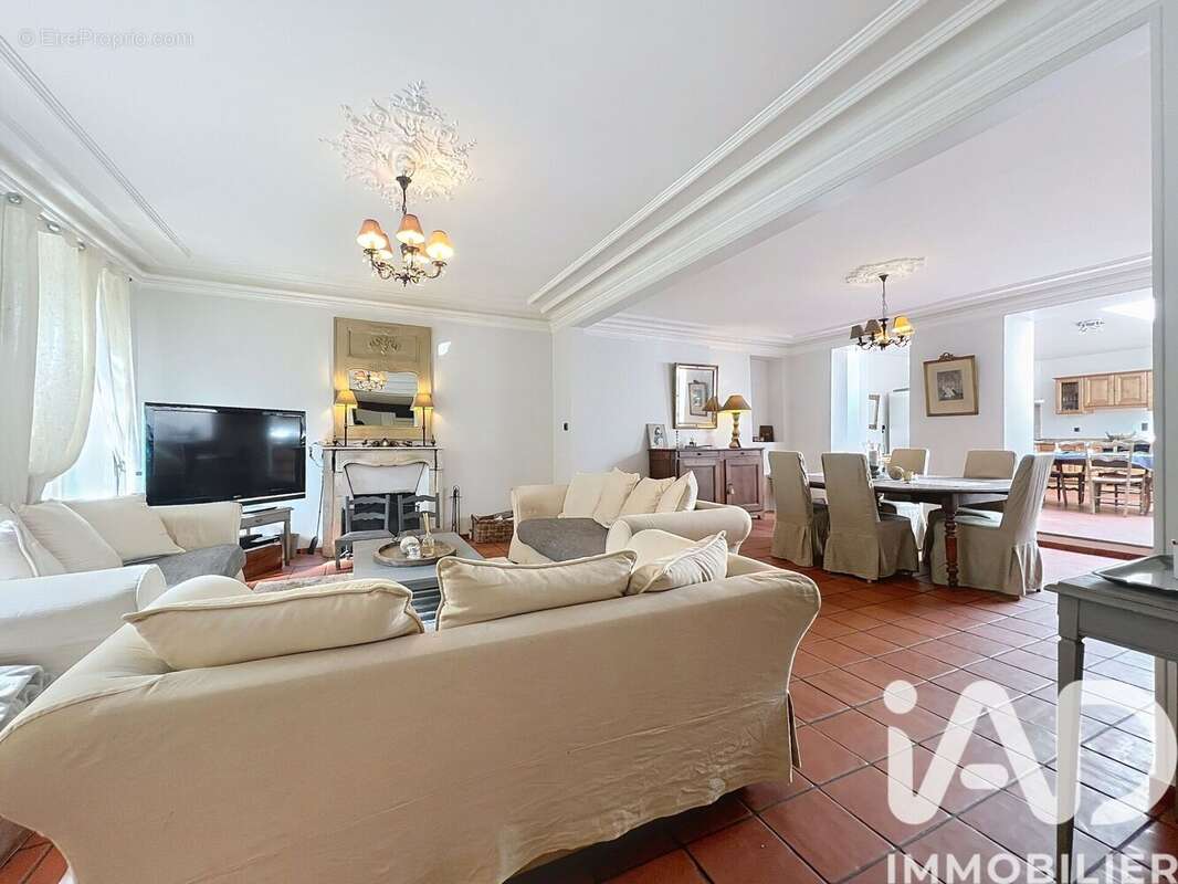 Photo 3 - Maison à BRIE-COMTE-ROBERT