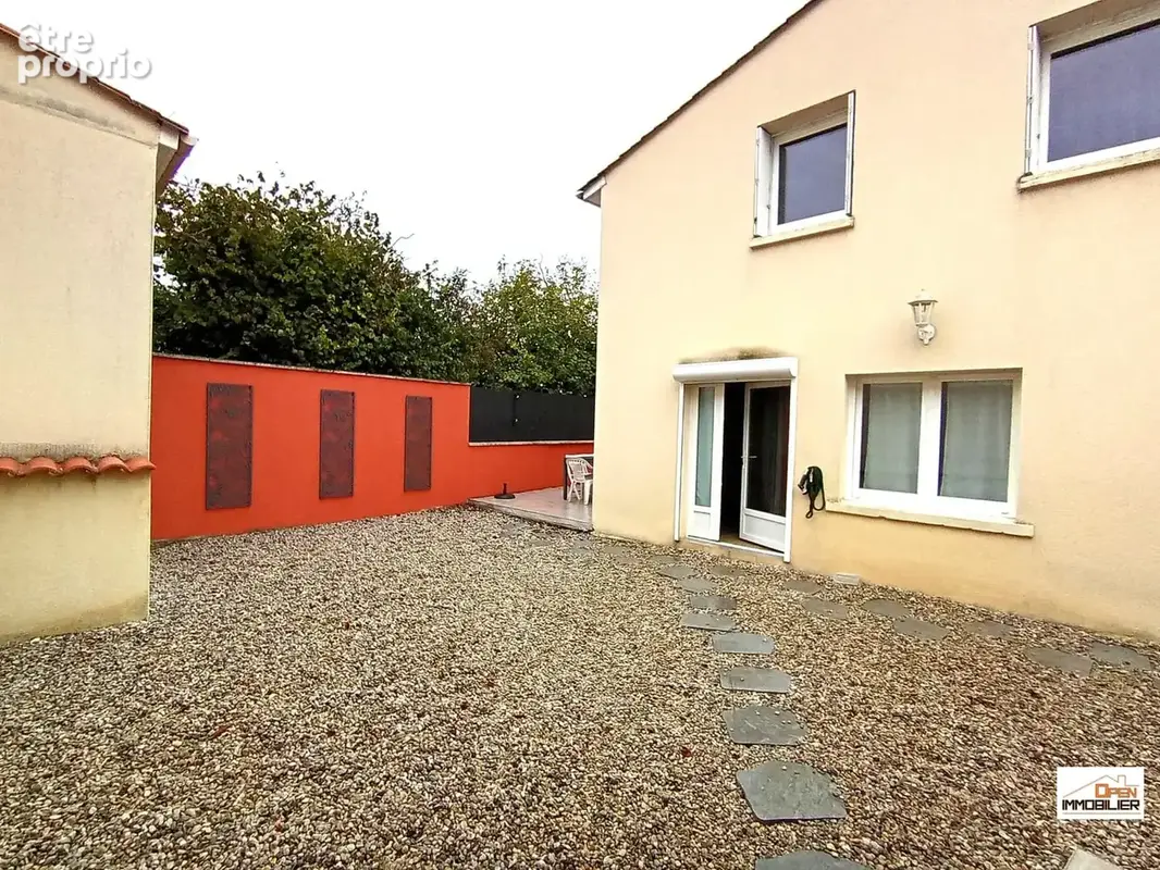 Maison 4 pièces 51 m² à vendre à Salles-D'angles (16130) - photo 1