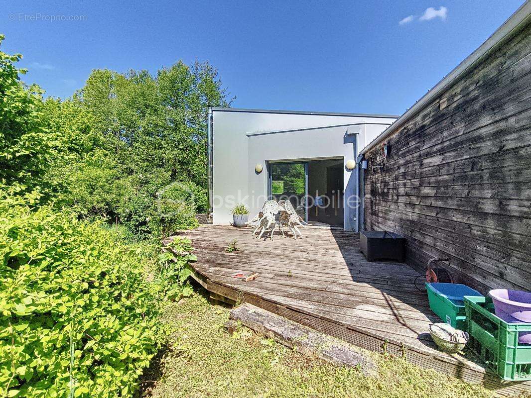 Maison à LE POIRE-SUR-VIE