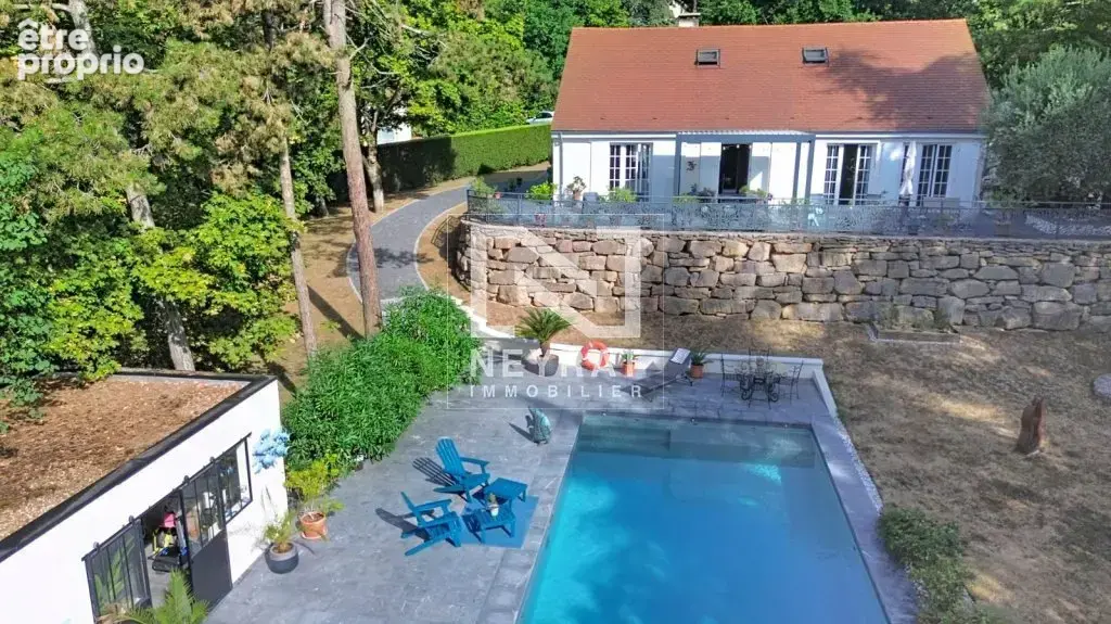 Maison 200 m² à Givry  - photo 1