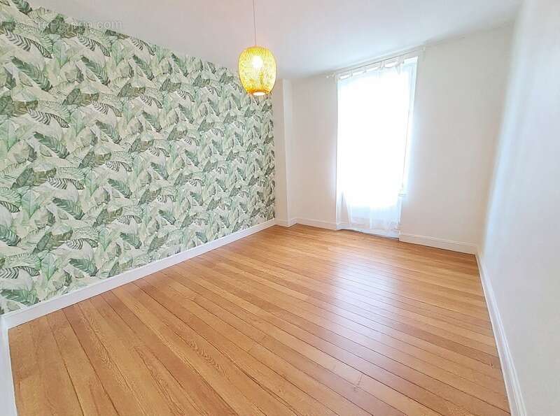 Propriété de Charme - 5 Chambres et bureau - photo 12