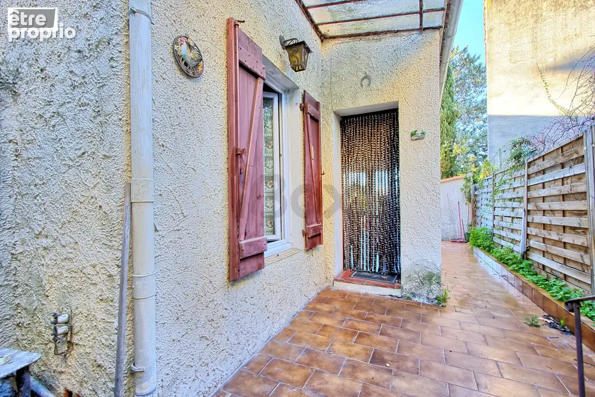 À vendre : Maison T3 de 67 m2 à rénover   Toulon Ouest - photo 10
