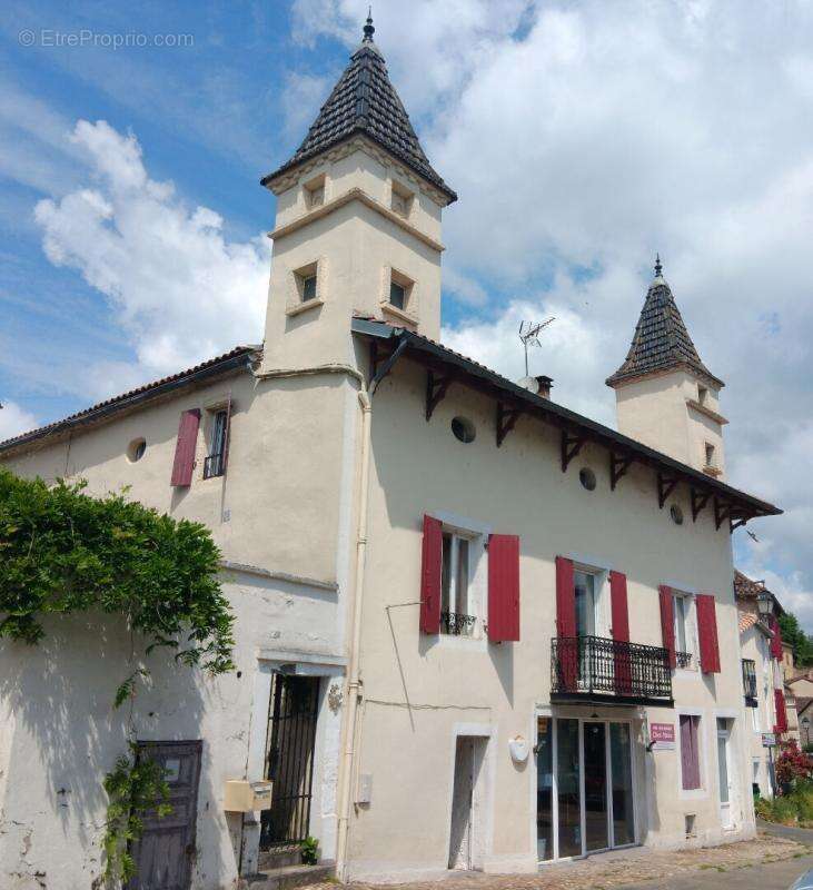 Maison à CAHORS