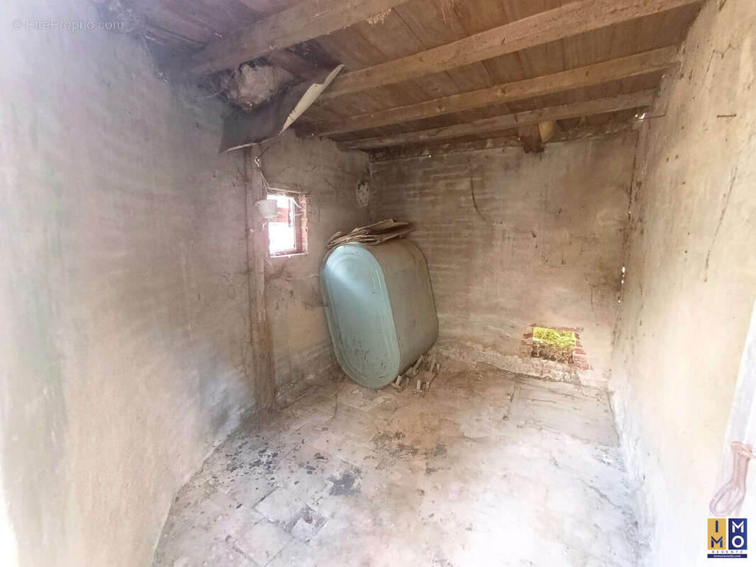 Maison 32 m² à Baugy  - photo 8