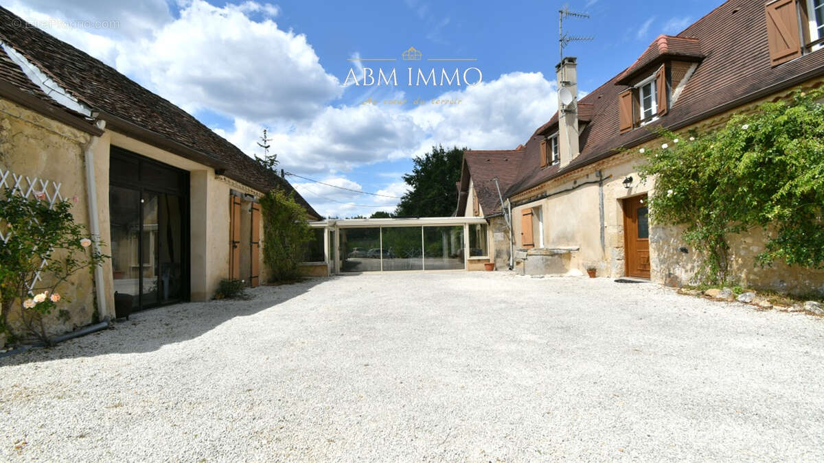 Maison à LEMBRAS