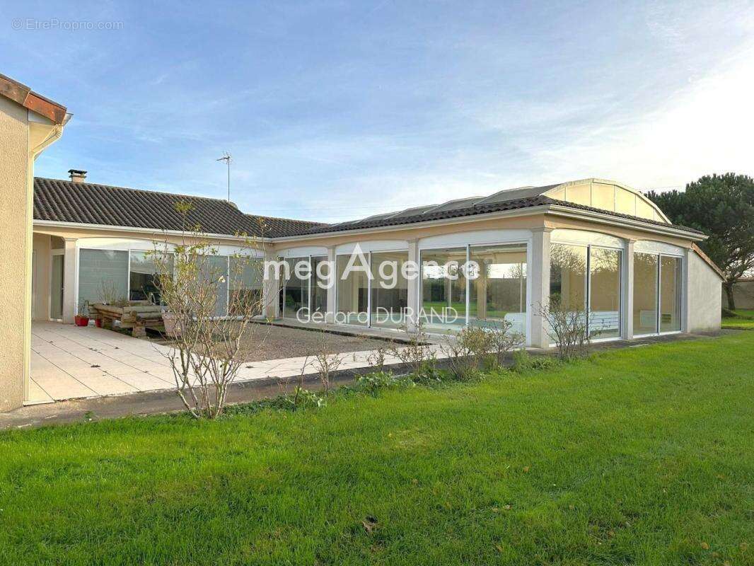 Maison à PLEUMARTIN