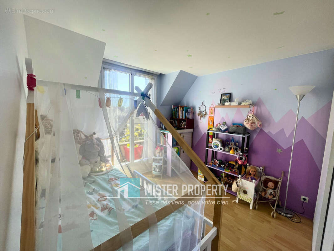 Appartement à SARTROUVILLE