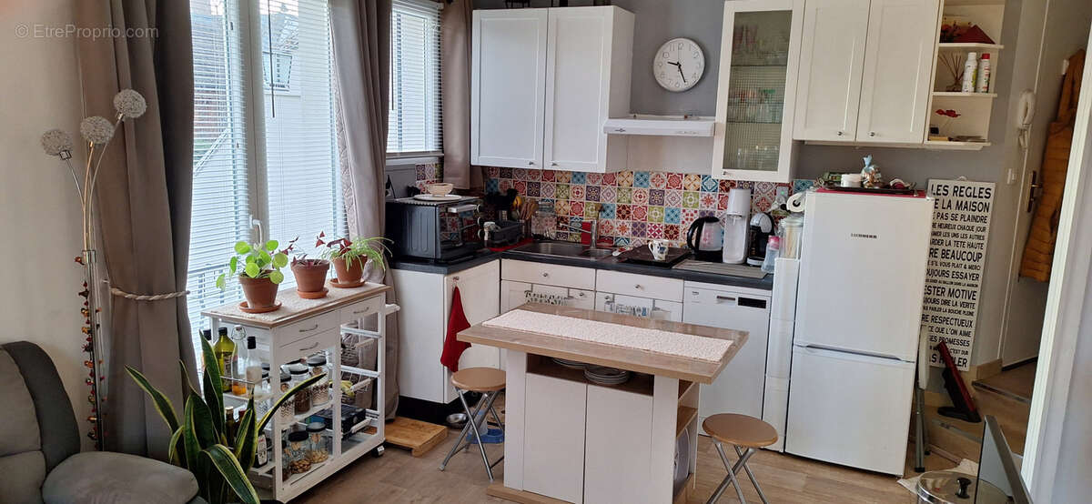 Appartement à SARTROUVILLE