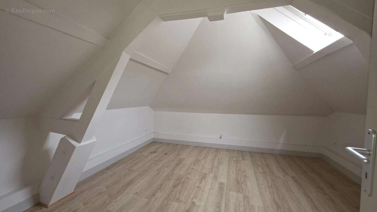 Appartement à GRANDVILLIERS