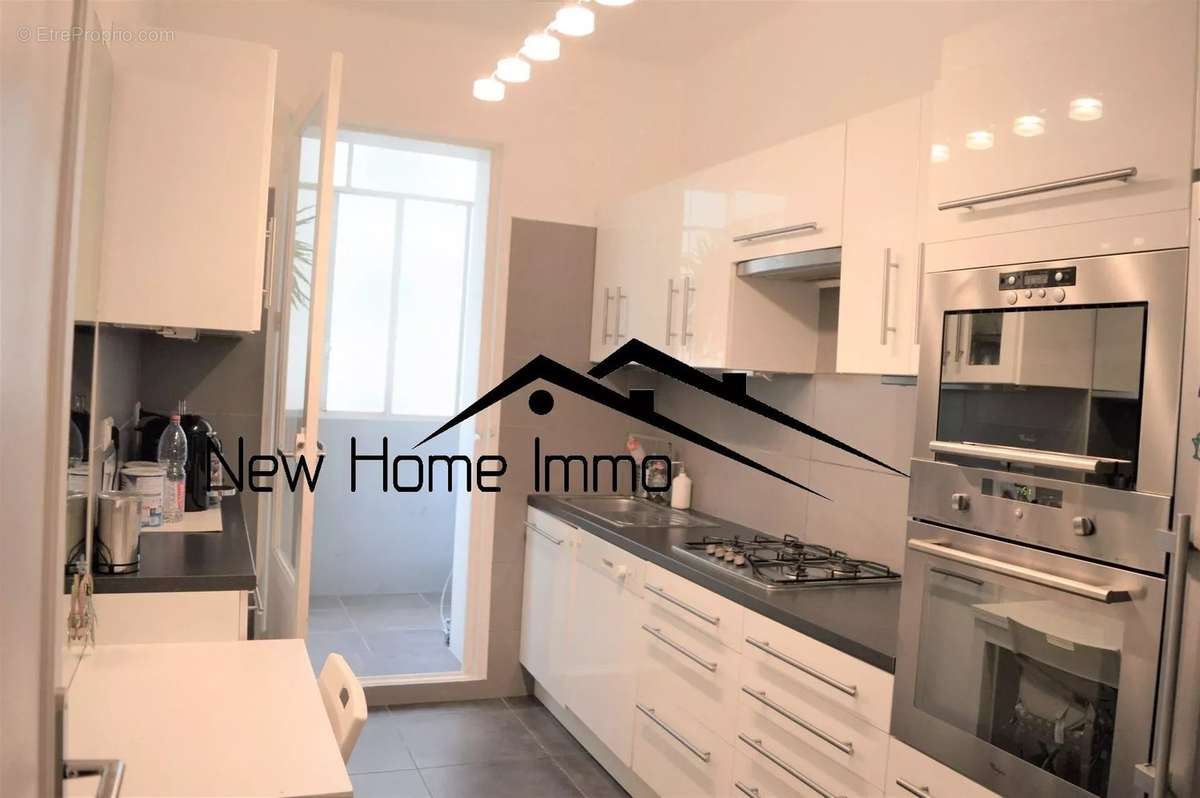 Appartement à MARSEILLE-8E