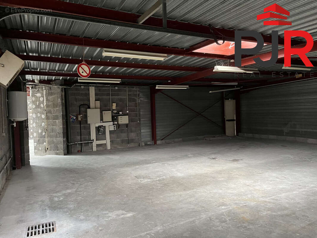 Commerce à CUSTINES