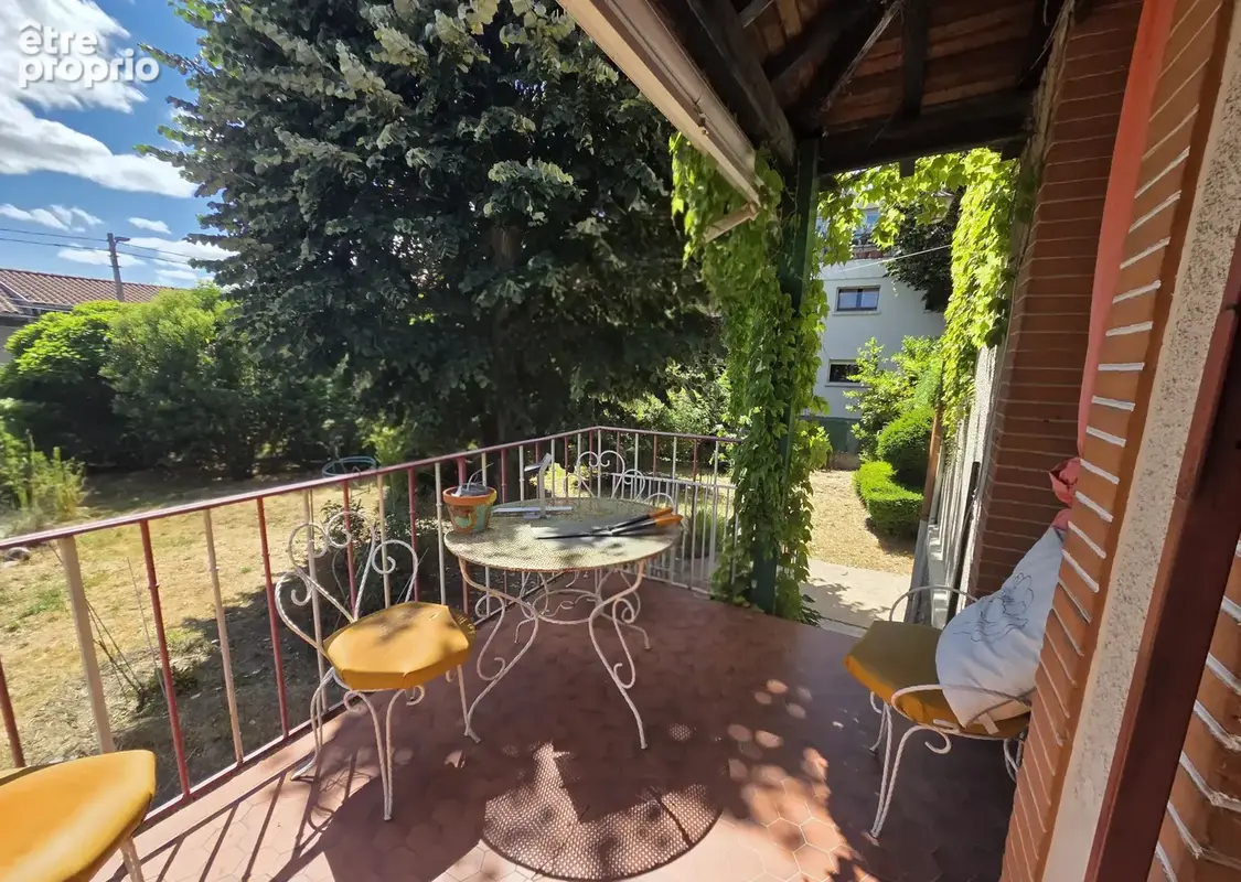 Côte Pavée   Maison de caractère 1920 à rénover sur 1 200 m2 arborés - photo 9