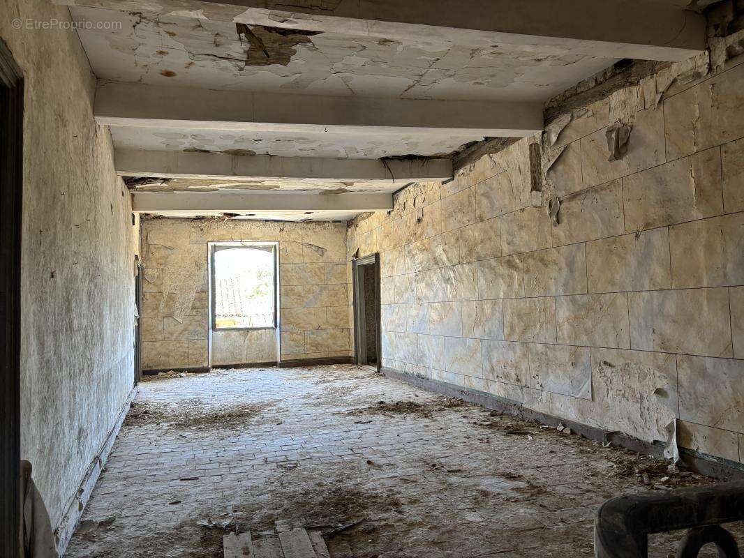 maison de village a réstaurer - photo 8