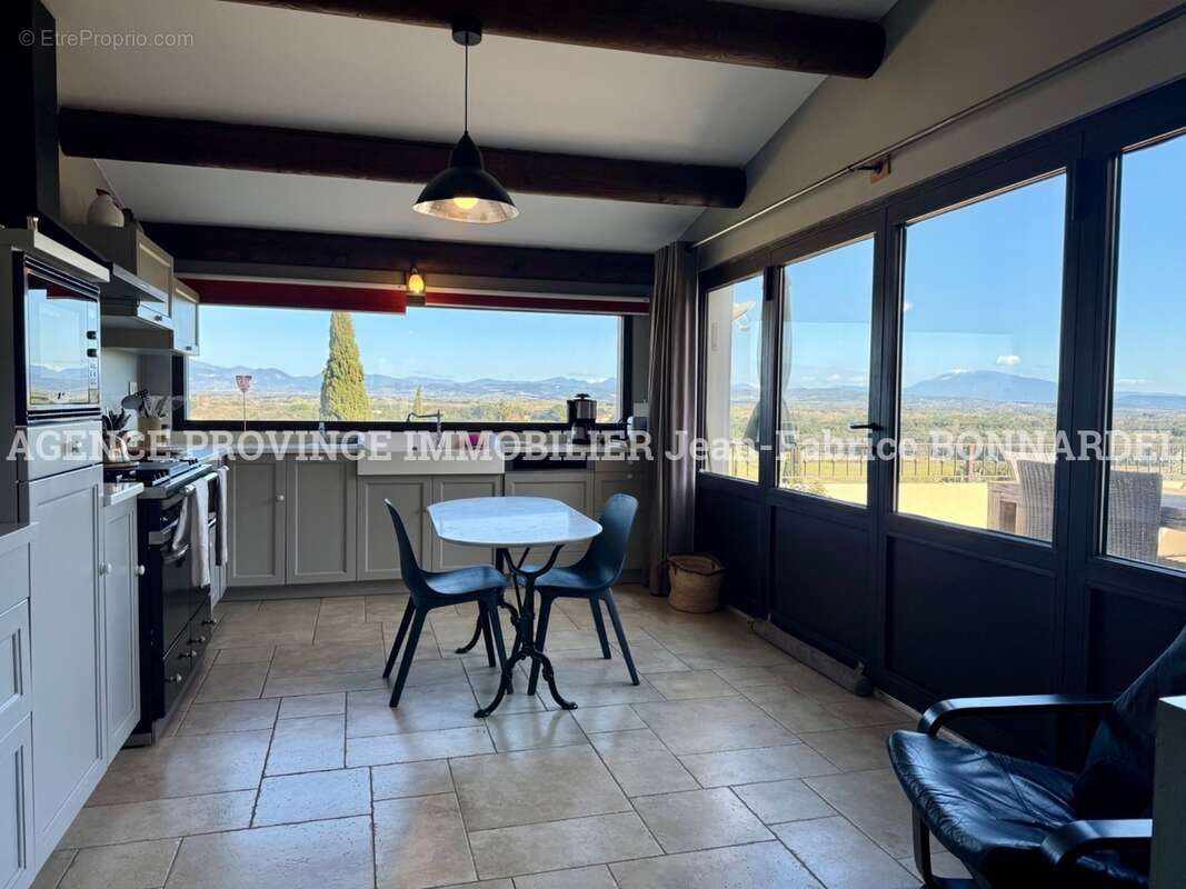 Maison à MONTSEGUR-SUR-LAUZON