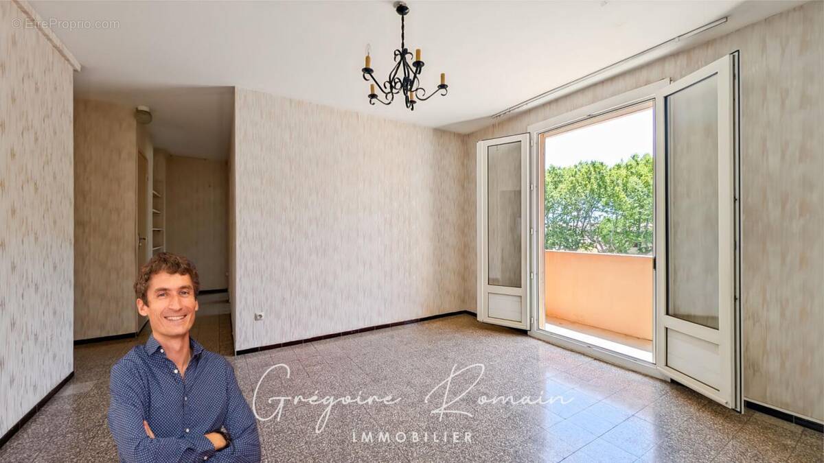 Appartement à PORT-SAINT-LOUIS-DU-RHONE