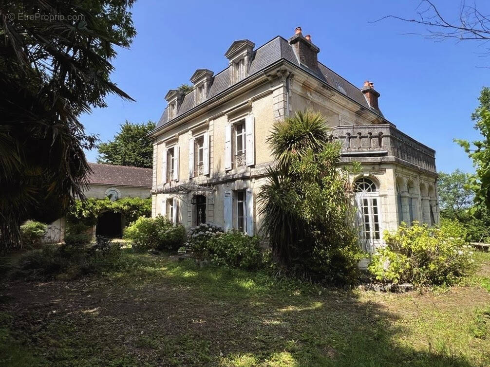 Maison à SORGES