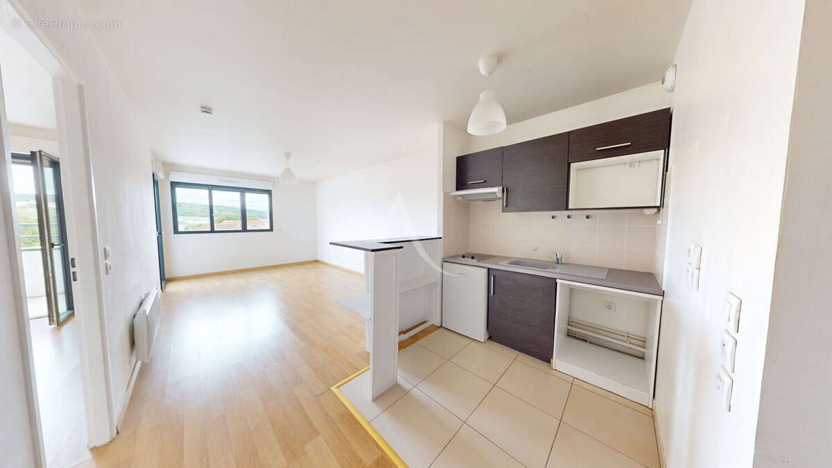Appartement 47 m² à Evreux  - photo 2