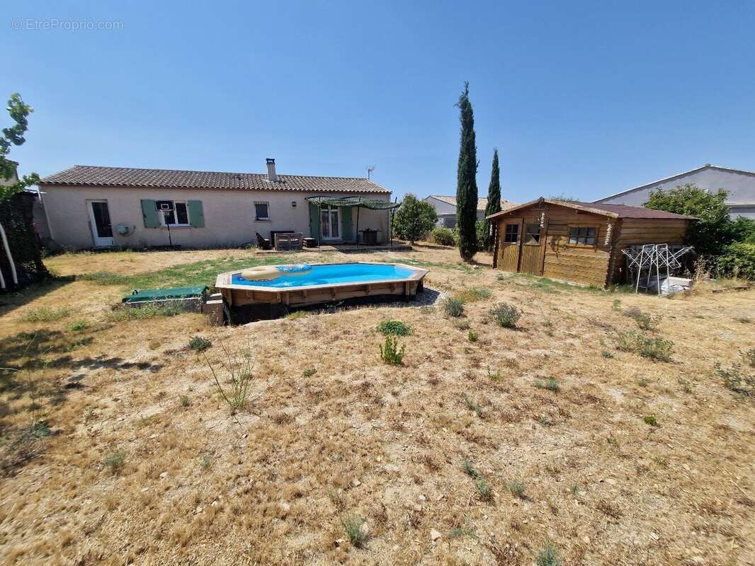 Pavillon de plain pied de type 5 avec piscine et jardin - photo 16
