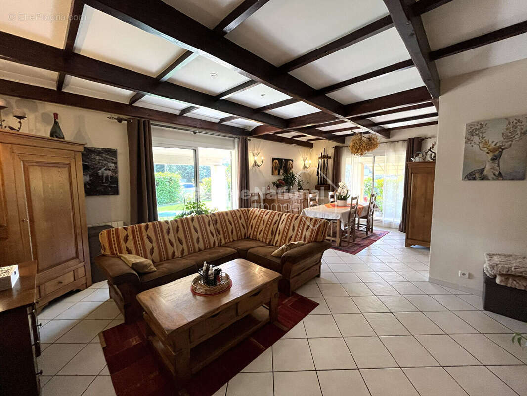 Maison à SARRIANS