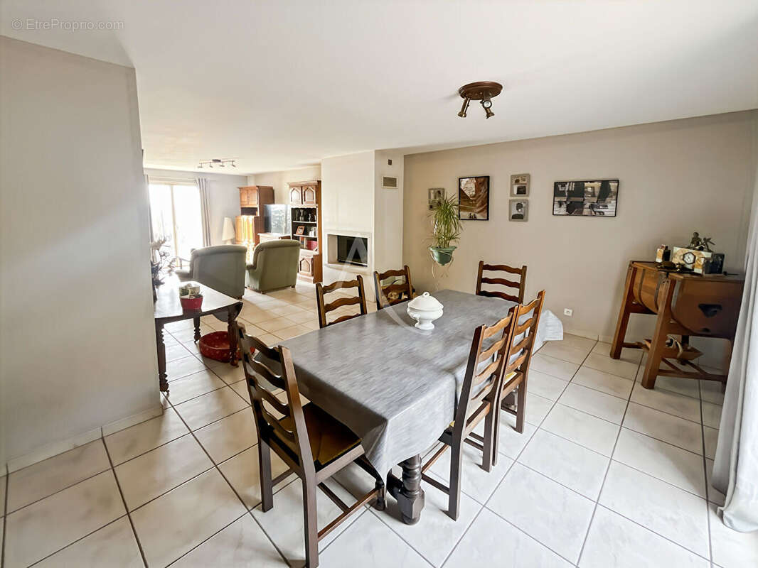 Maison Vaux sur Seine 130m² - 4 chambres - photo 4