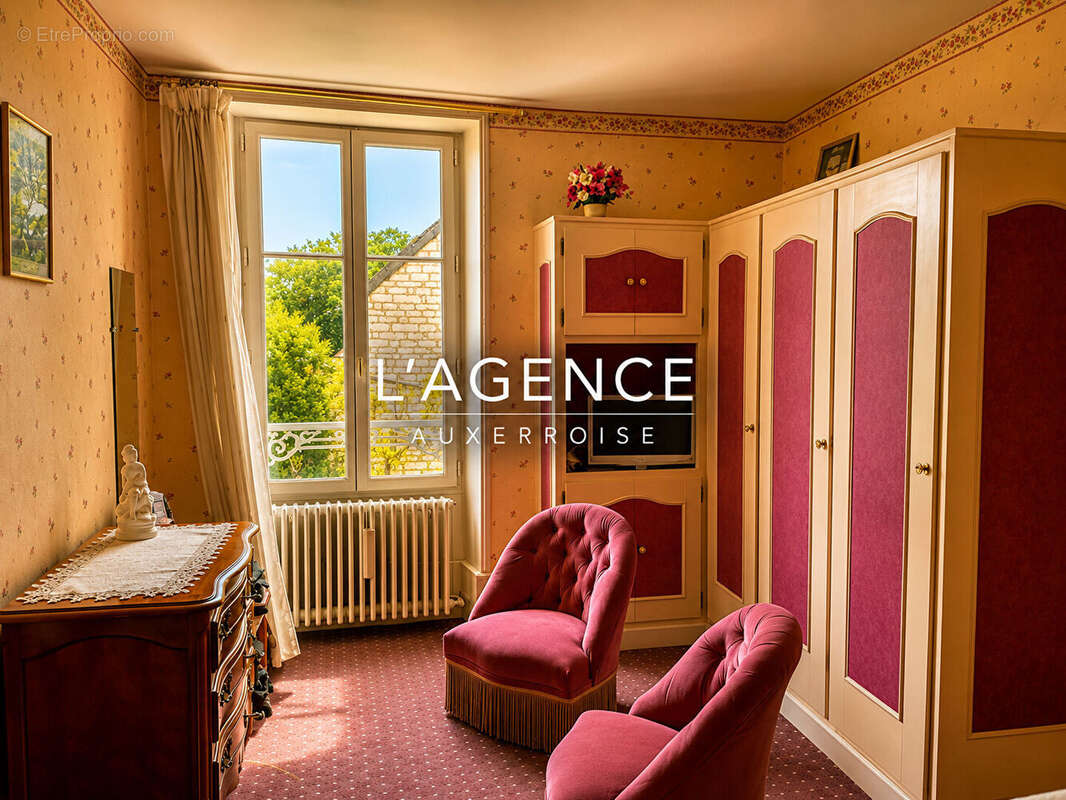 Maison proche Chablis 4 pièces avec grandes dépendances - photo 6