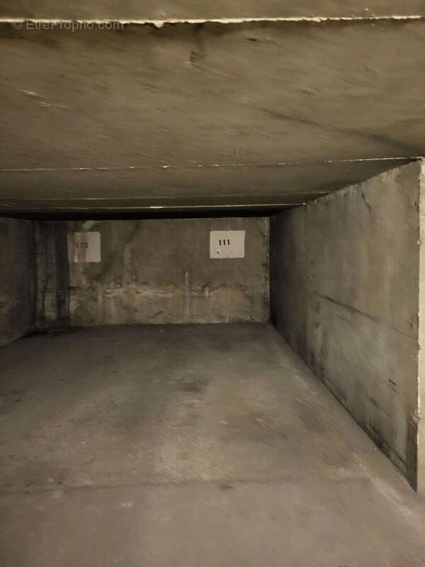 Parking à PARIS-13E