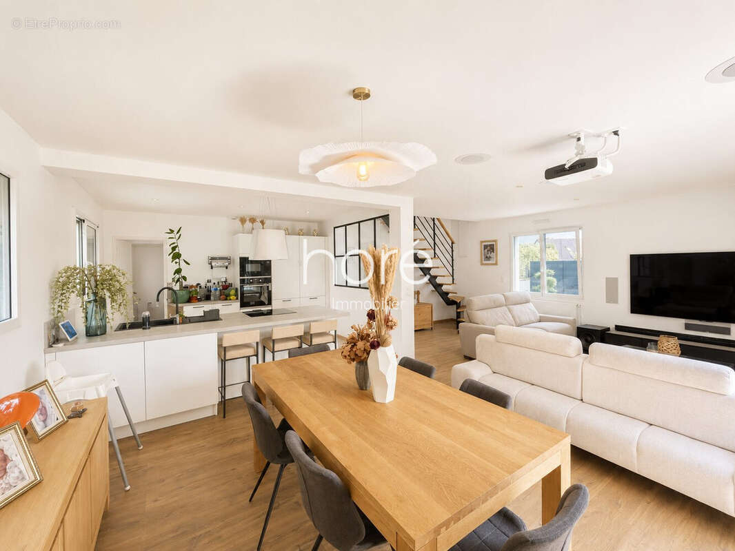 Maison 5 pièces 128 m² à vendre à Varaville (14390) - photo 2
