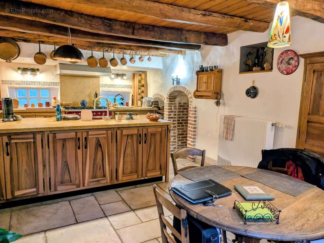 Maison à COISE-SAINT-JEAN-PIED-GAUTHIER