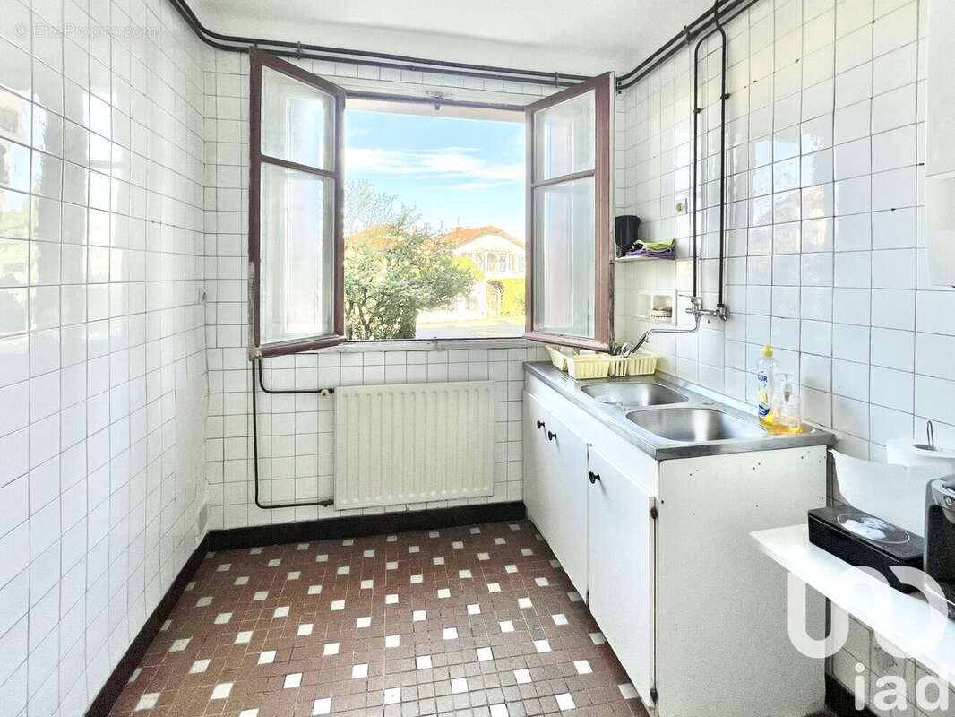 Photo 7 - Appartement à VILLEURBANNE