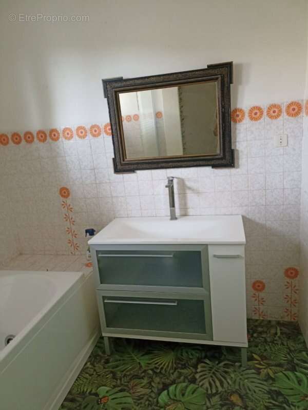 Maison à CASCASTEL-DES-CORBIERES