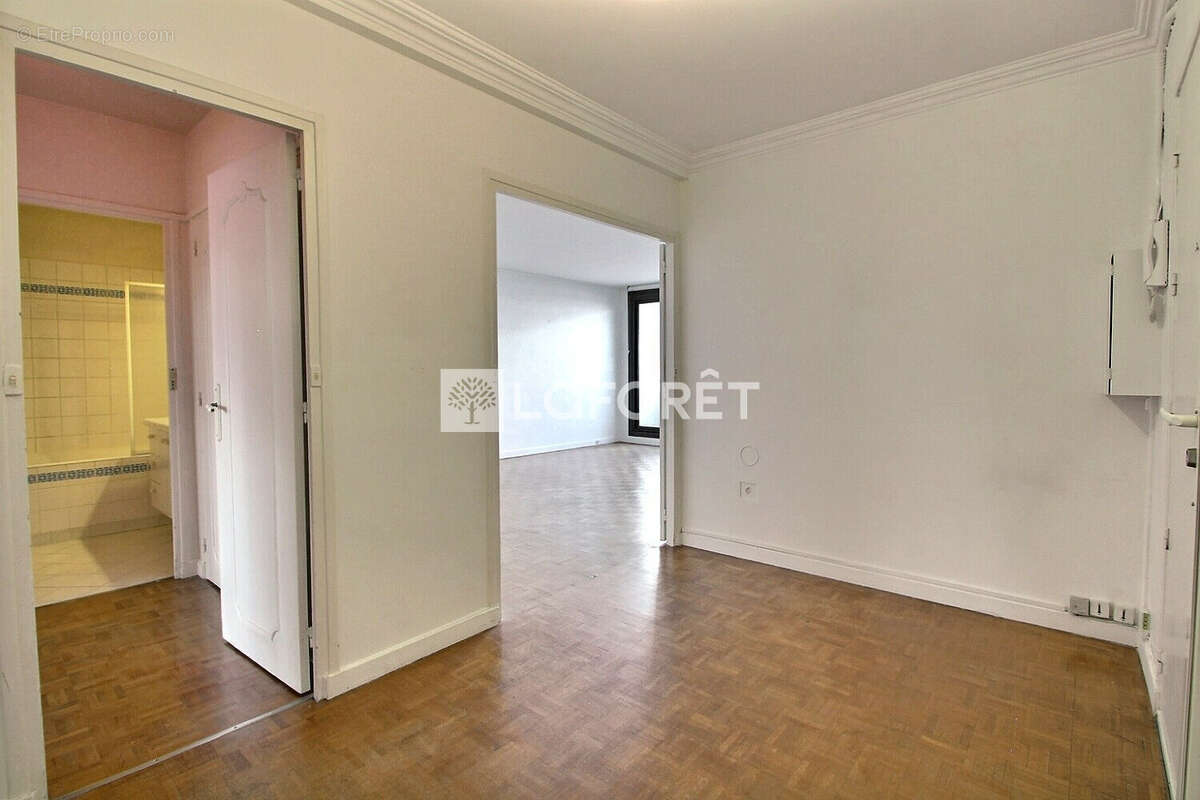 Appartement à NANTERRE
