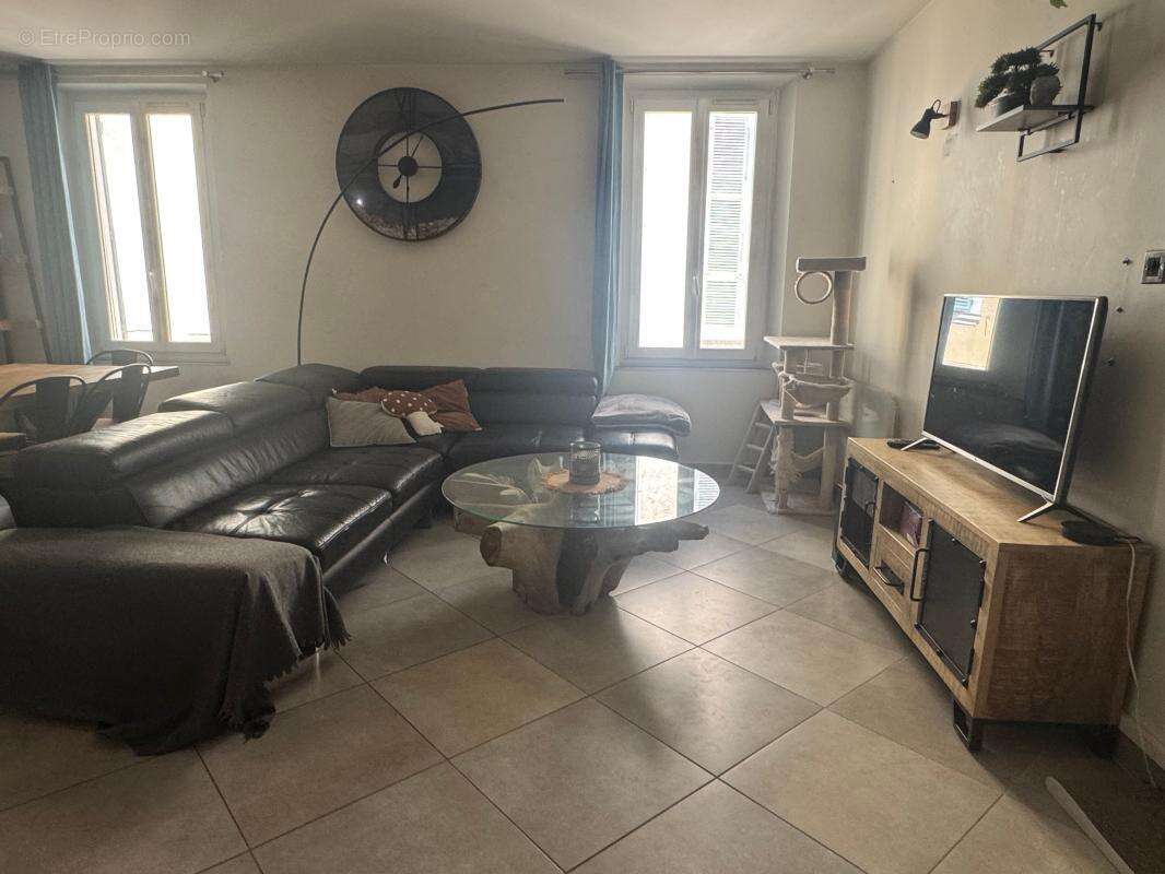 Appartement chaleureux de 90m² au coeur du village - photo 2
