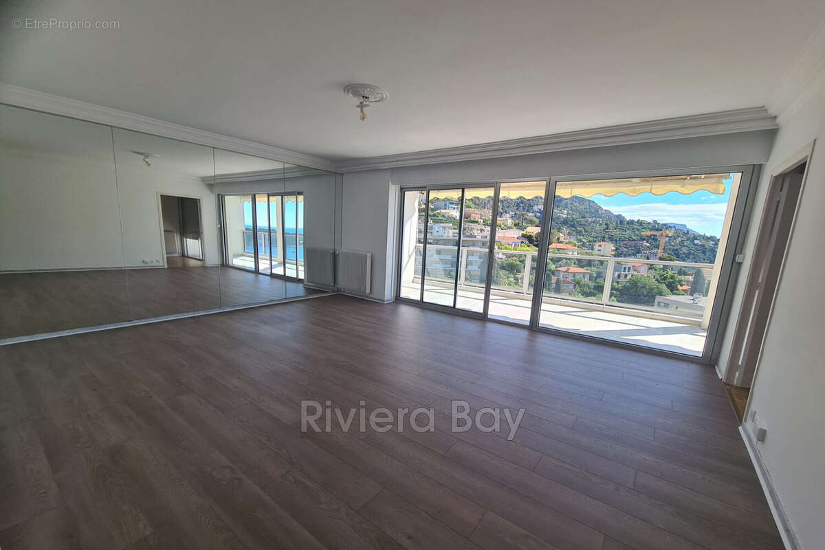Appartement à VILLEFRANCHE-SUR-MER