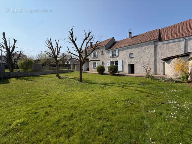 Maison à SAINT-GERMAIN-SUR-MORIN