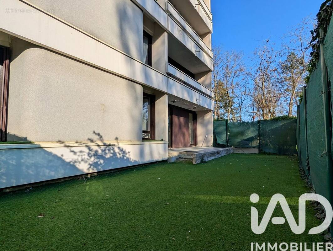 Photo 1 - Appartement à ELANCOURT