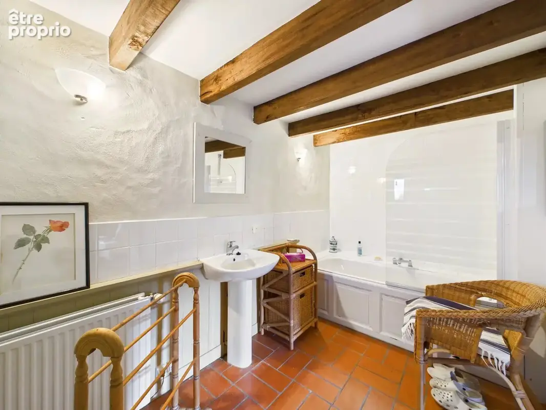 Résidence de campagne isolée avec cinq chambres, une piscine et des belles vues - photo 13