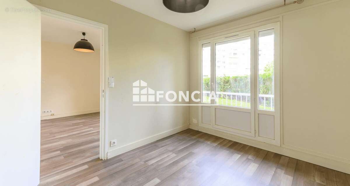 Appartement à ROSNY-SOUS-BOIS