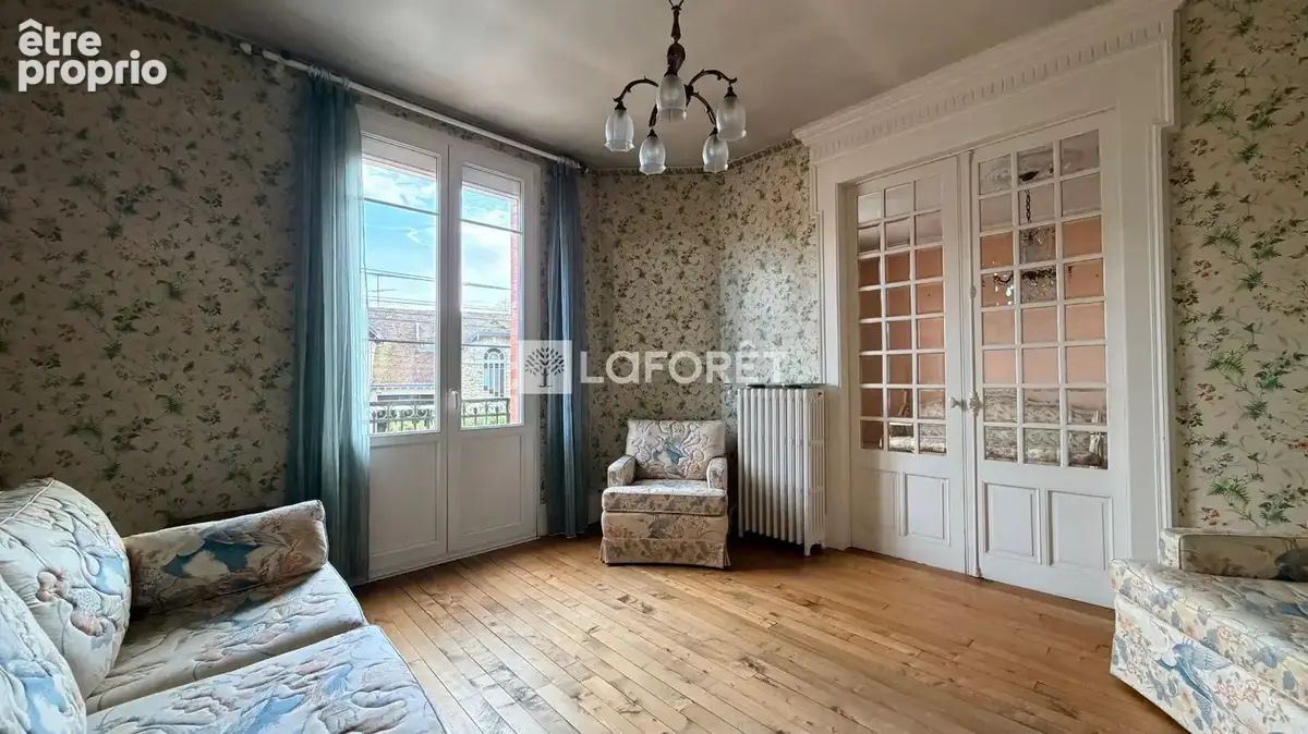 SAINTE-MENEHOULD - 210 m² - 3 chambres - photo 9